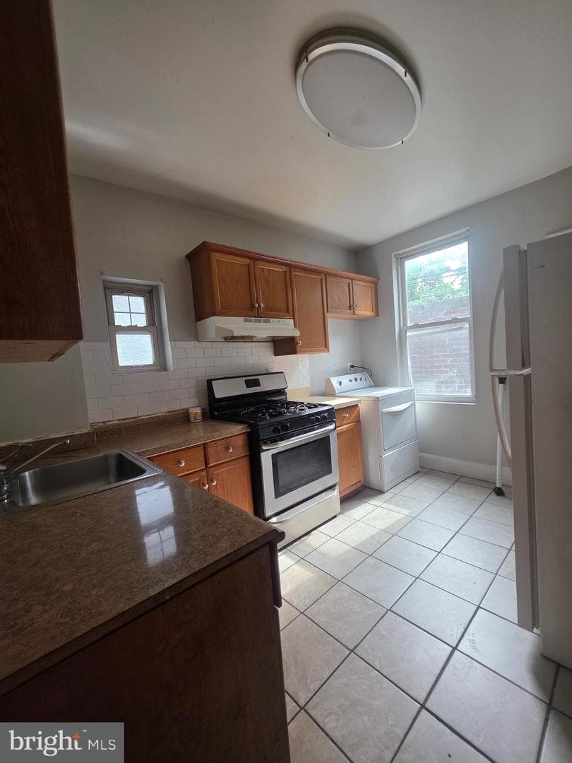 509 N Highland Avenue photo 6