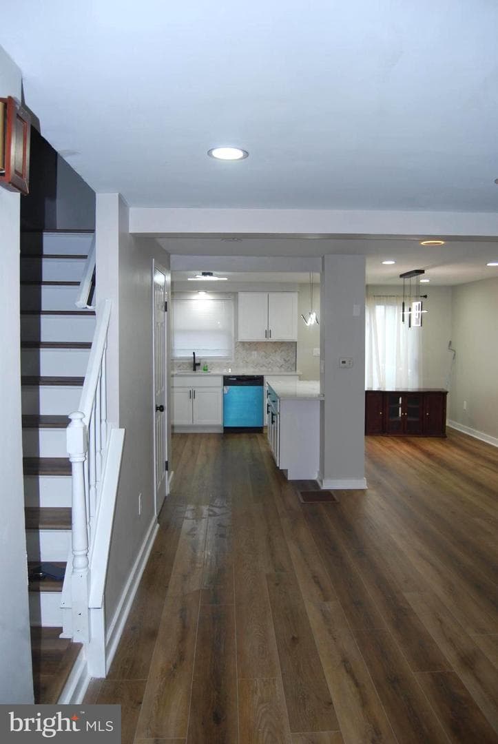 2400 Ridgely Street photo 7