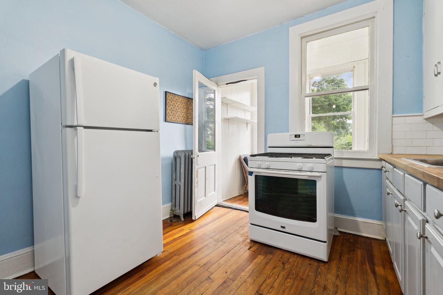 304 W 31st Street photo 10