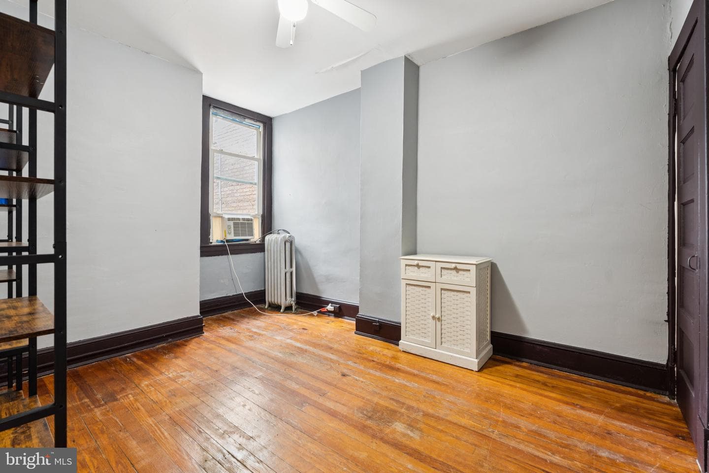 304 W 31st Street photo 19