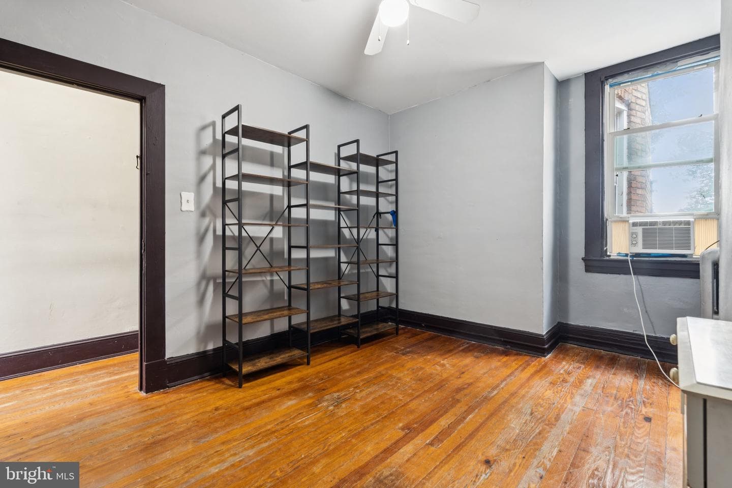 304 W 31st Street photo 20