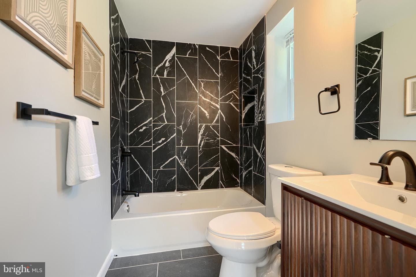 3715 Milford Avenue photo 40