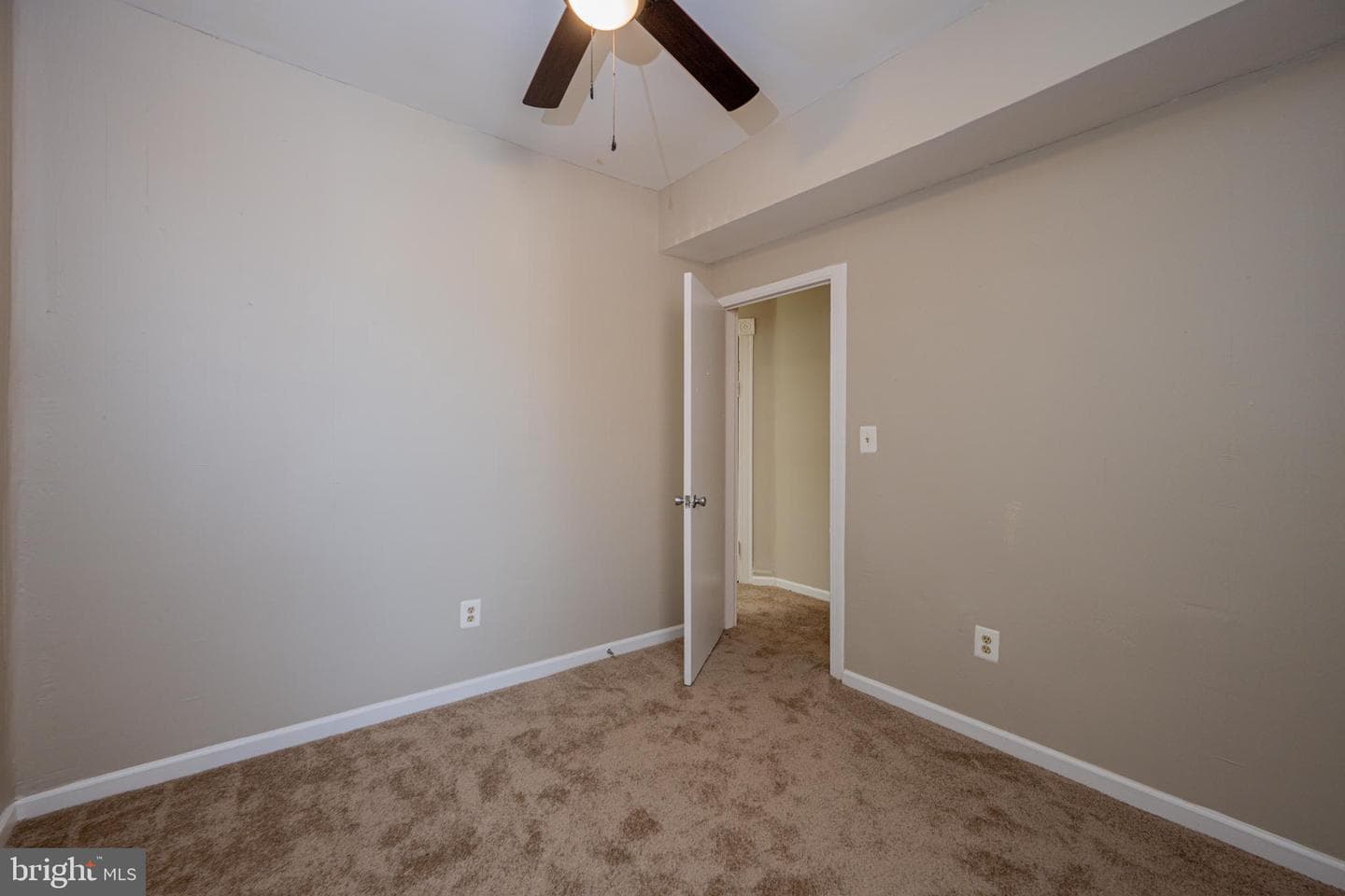2812 Auchentoroly Terrace photo 21