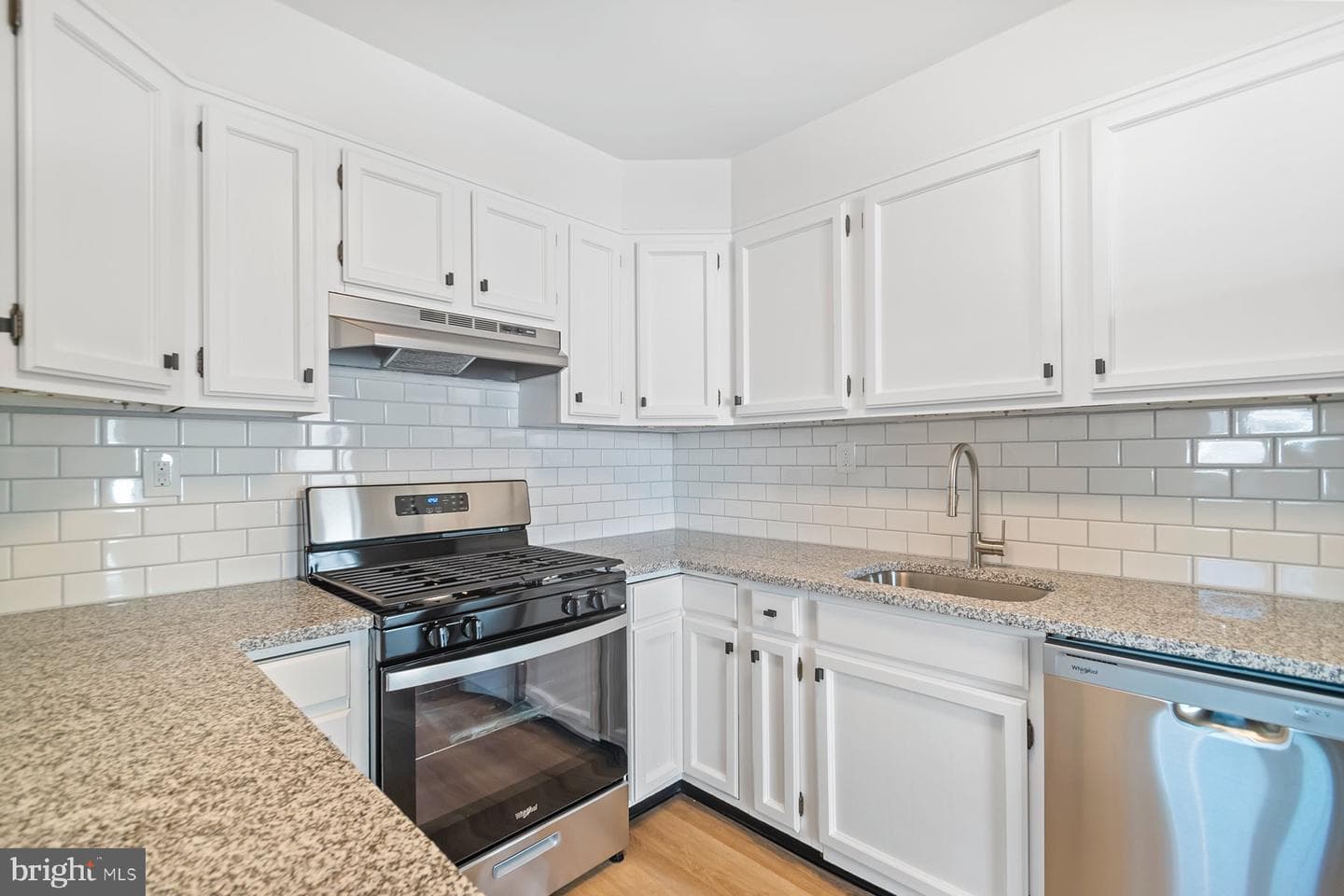 5300 Wabash Avenue photo 16