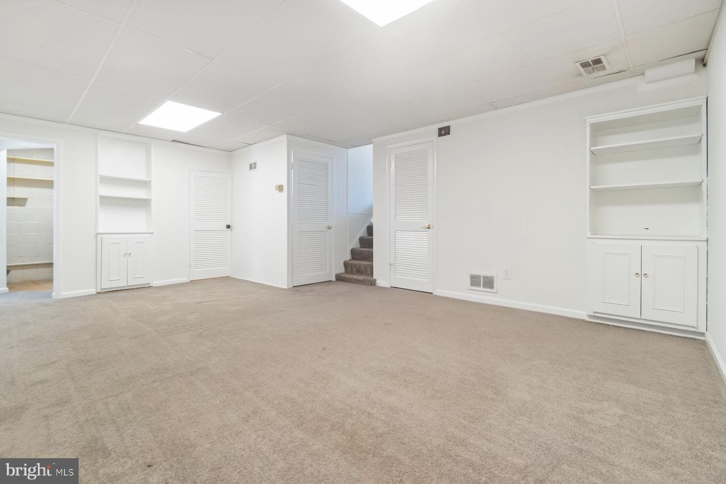 5300 Wabash Avenue photo 38