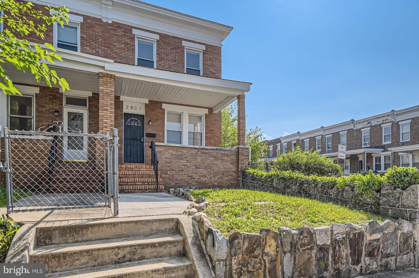 2801 Lake Avenue photo 2