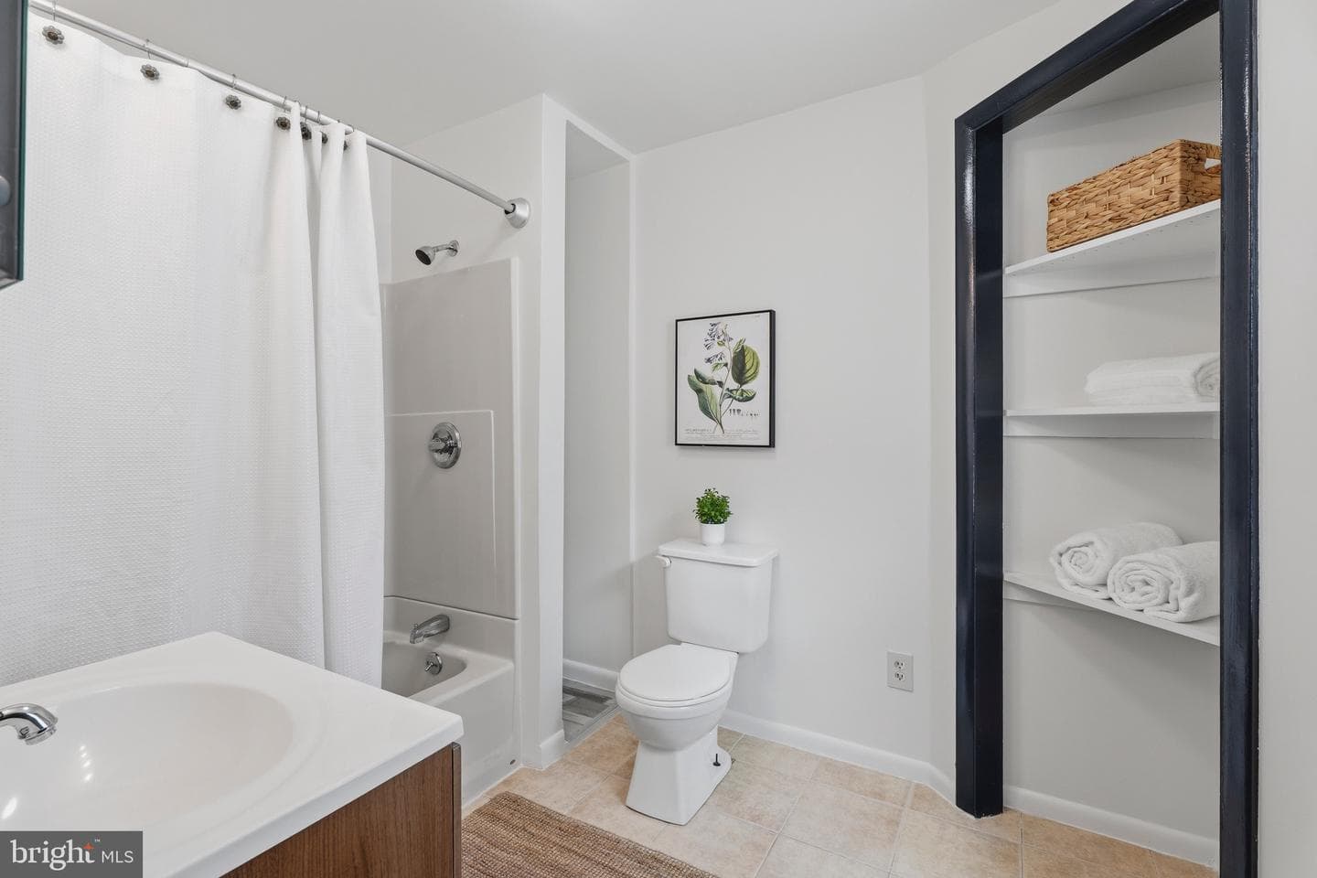 1822 E Lombard Street photo 19