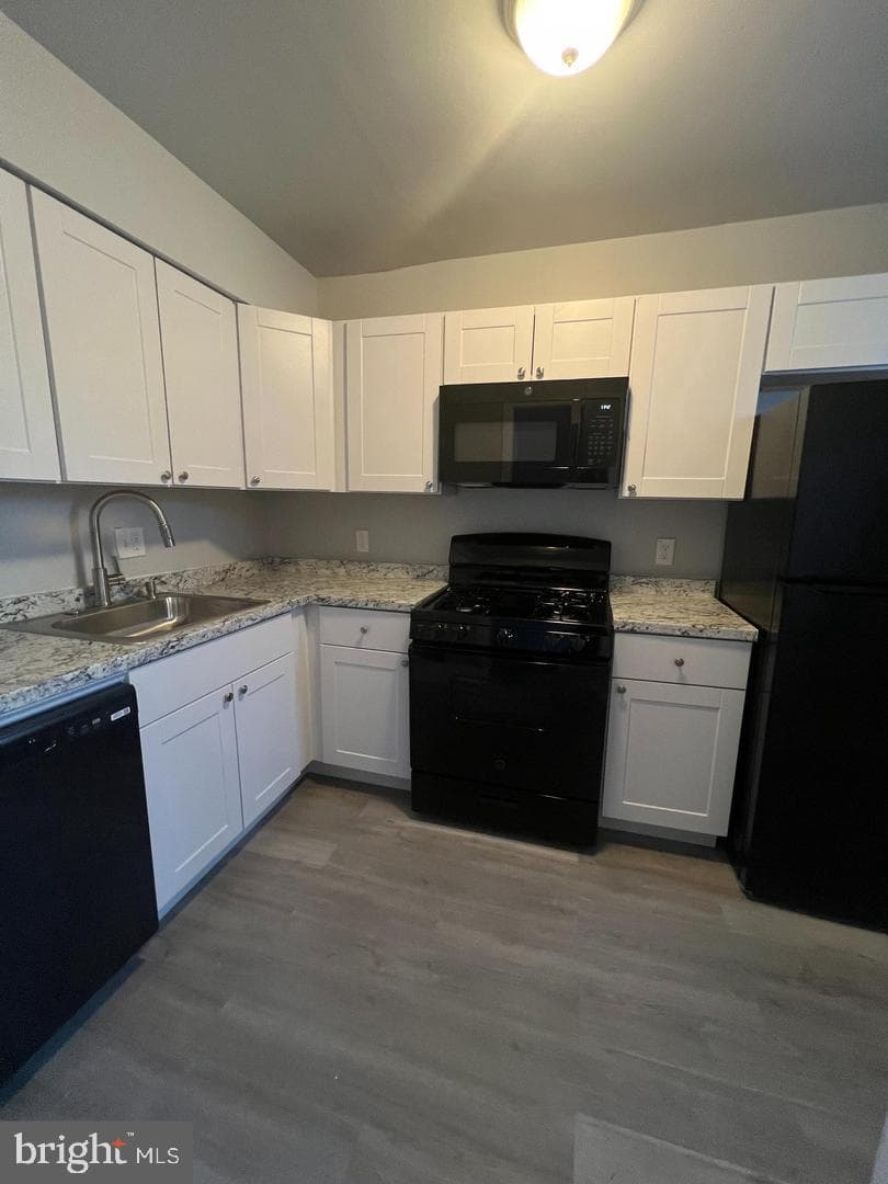 6125 Macbeth Drive photo 18