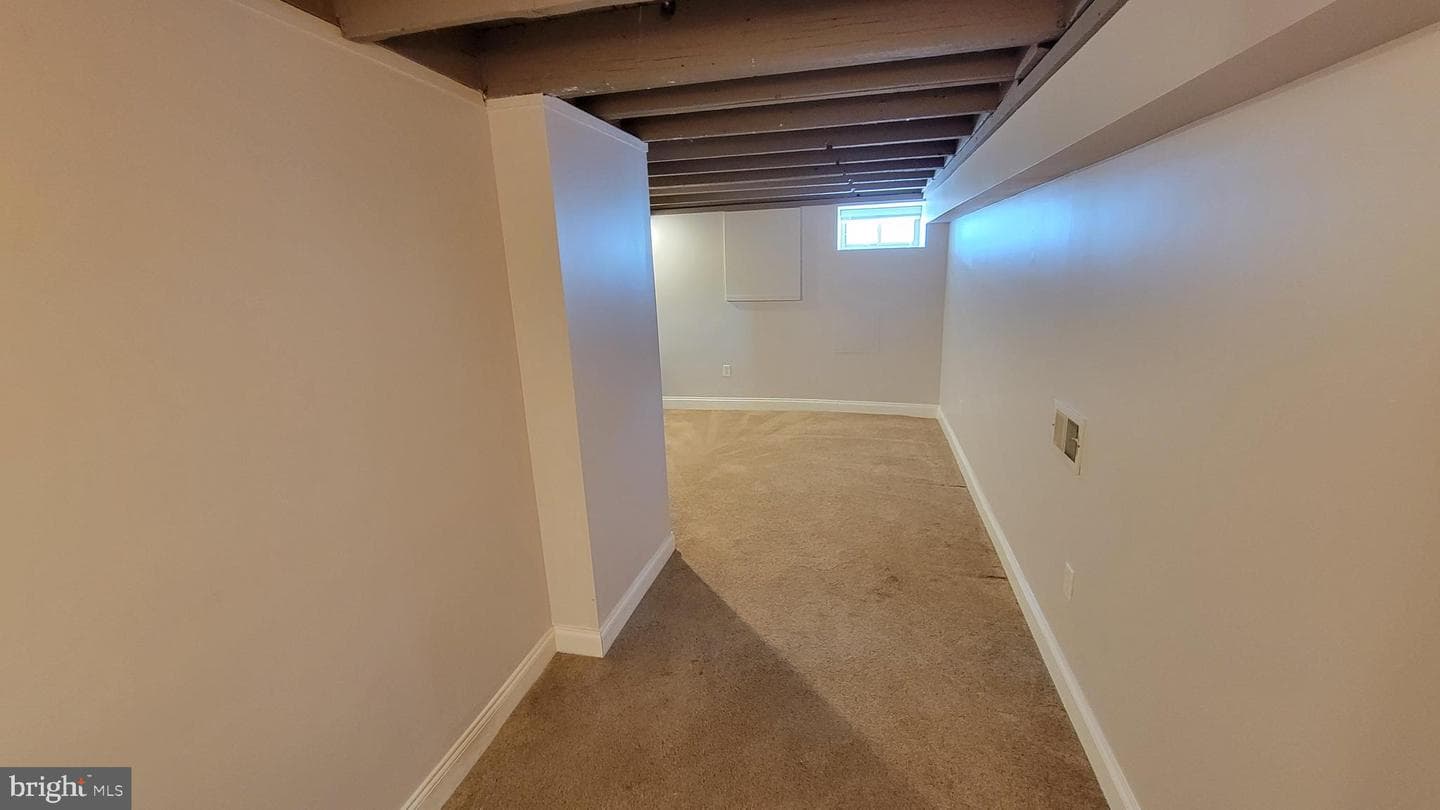 20 E Heath Street photo 26