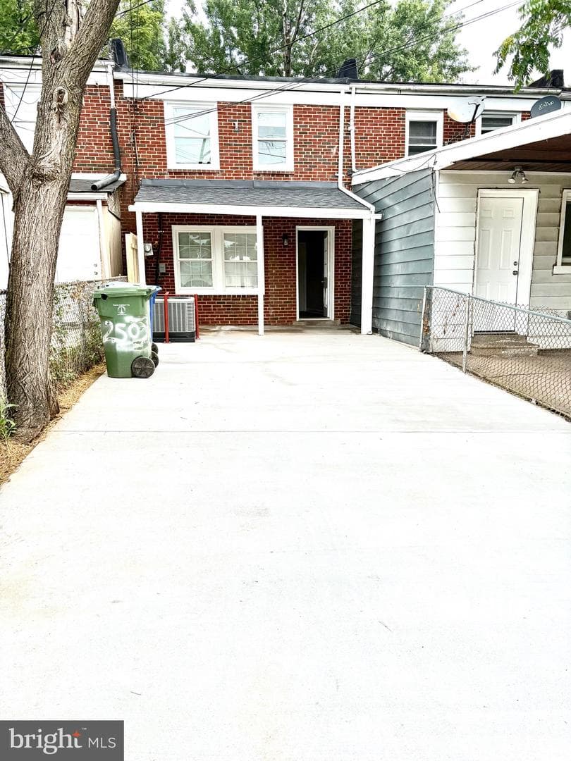 2502 Marbourne Avenue photo 24