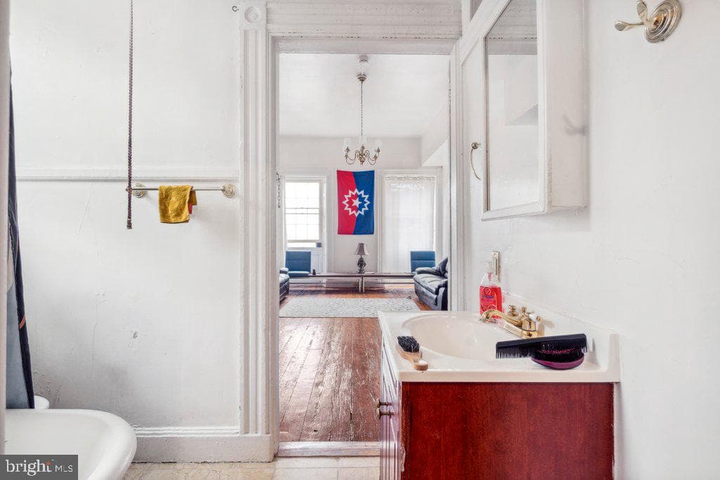 2501 Madison Avenue photo 55
