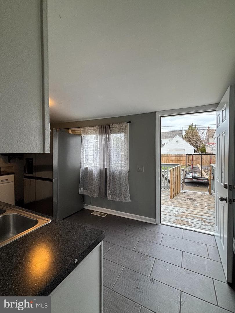 6500 Colgate Avenue photo 46