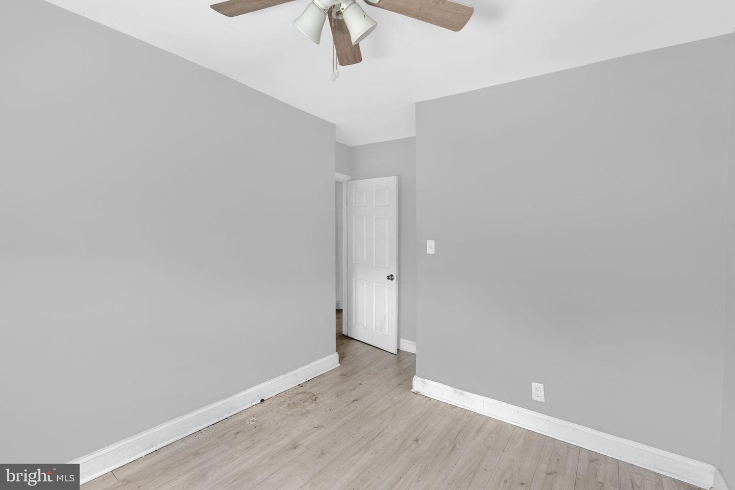 2841 Oakford Avenue photo 11