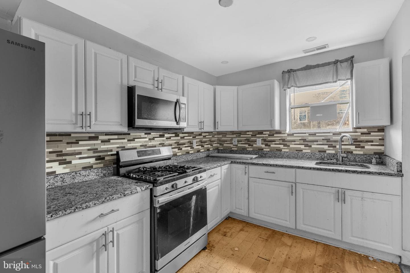 2841 Oakford Avenue photo 5