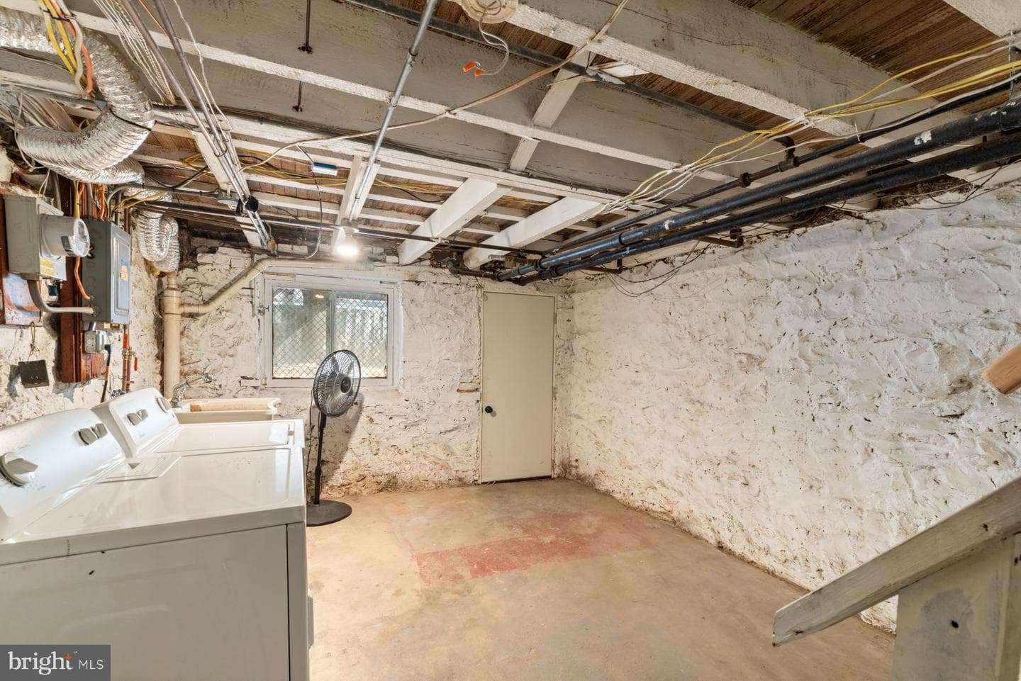 316 E 33rd Street photo 24