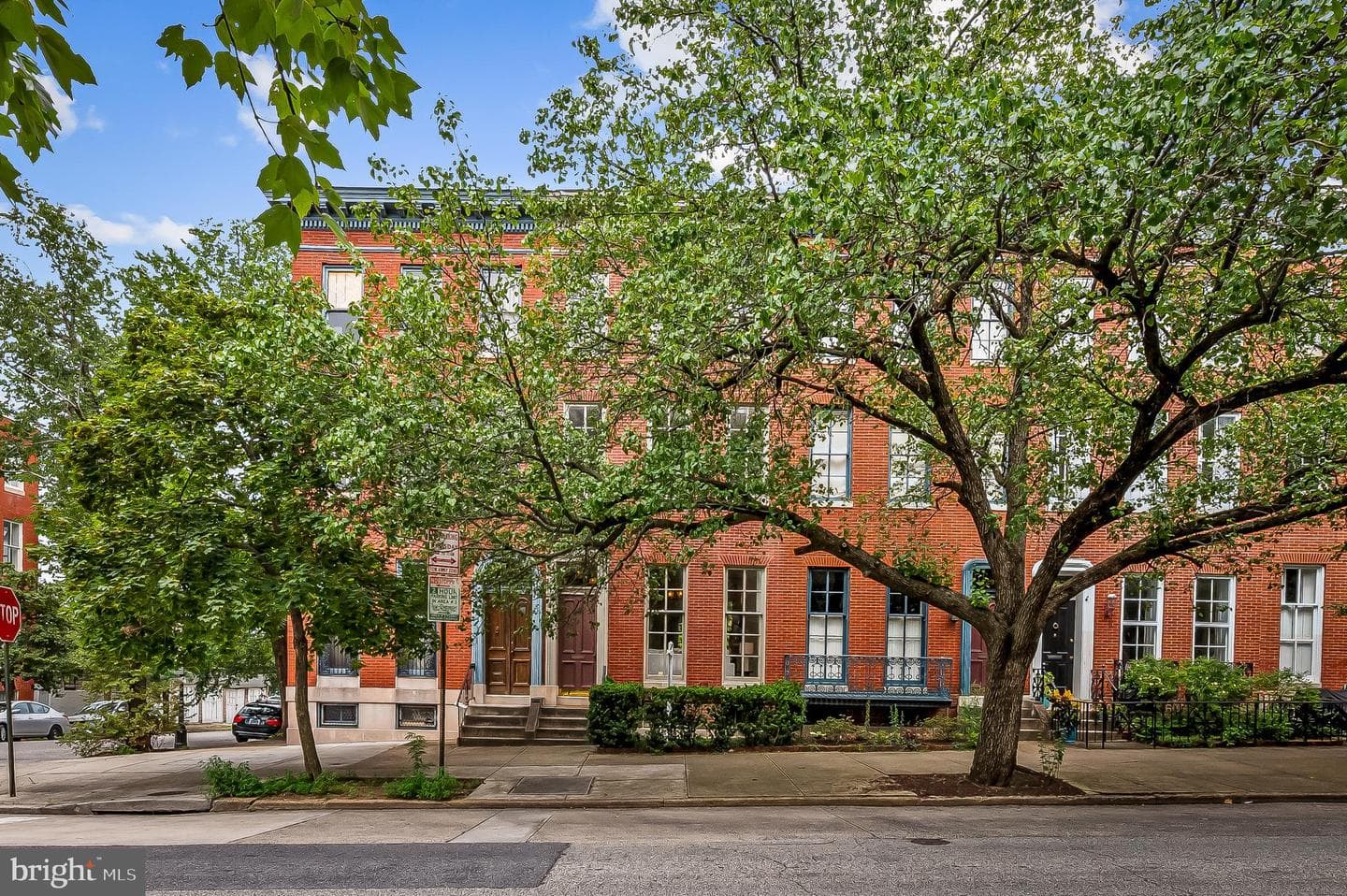 1431 Park Avenue photo 3