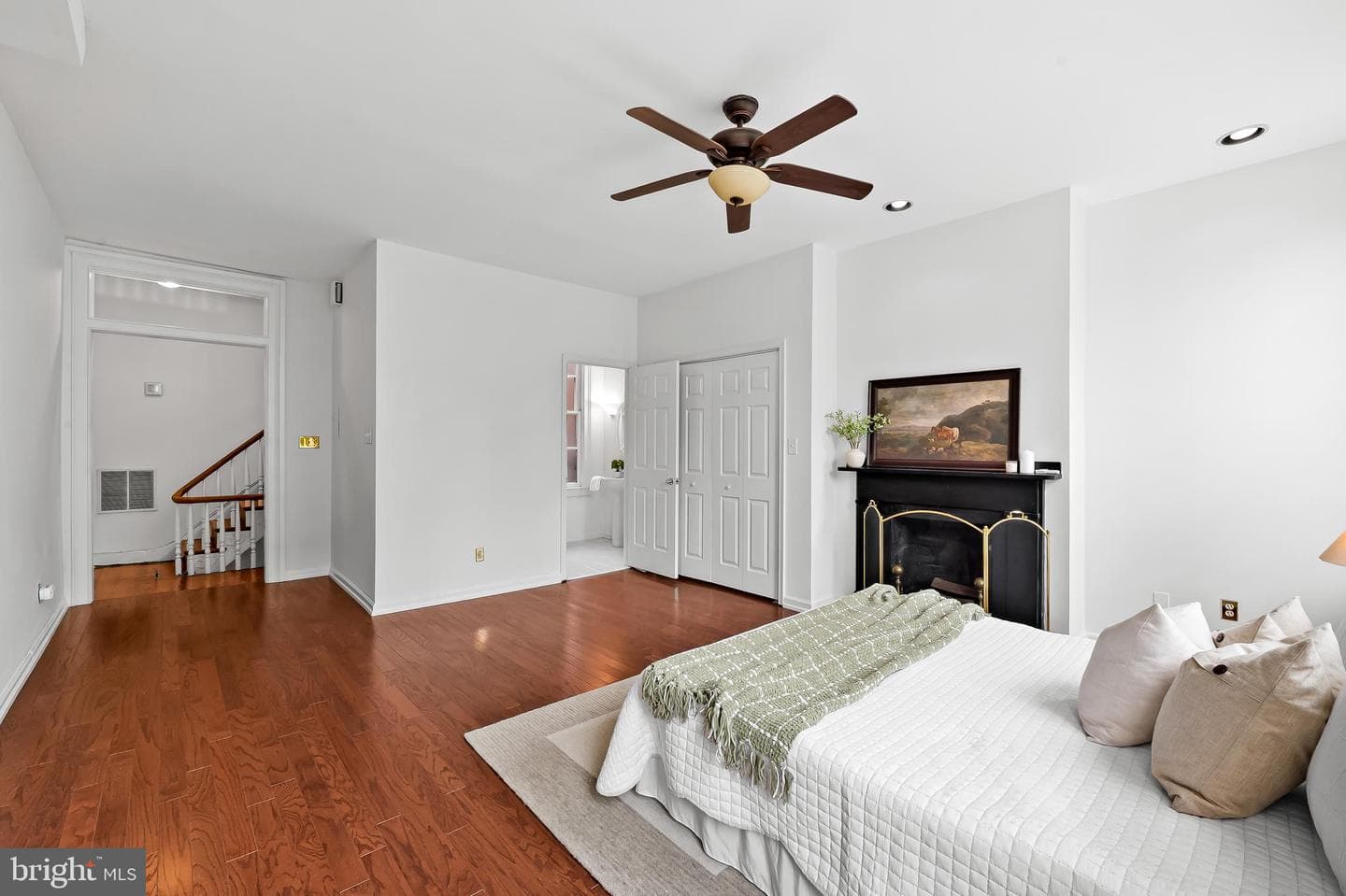 1431 Park Avenue photo 30