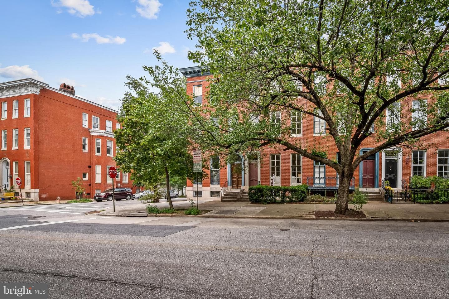 1431 Park Avenue photo 4