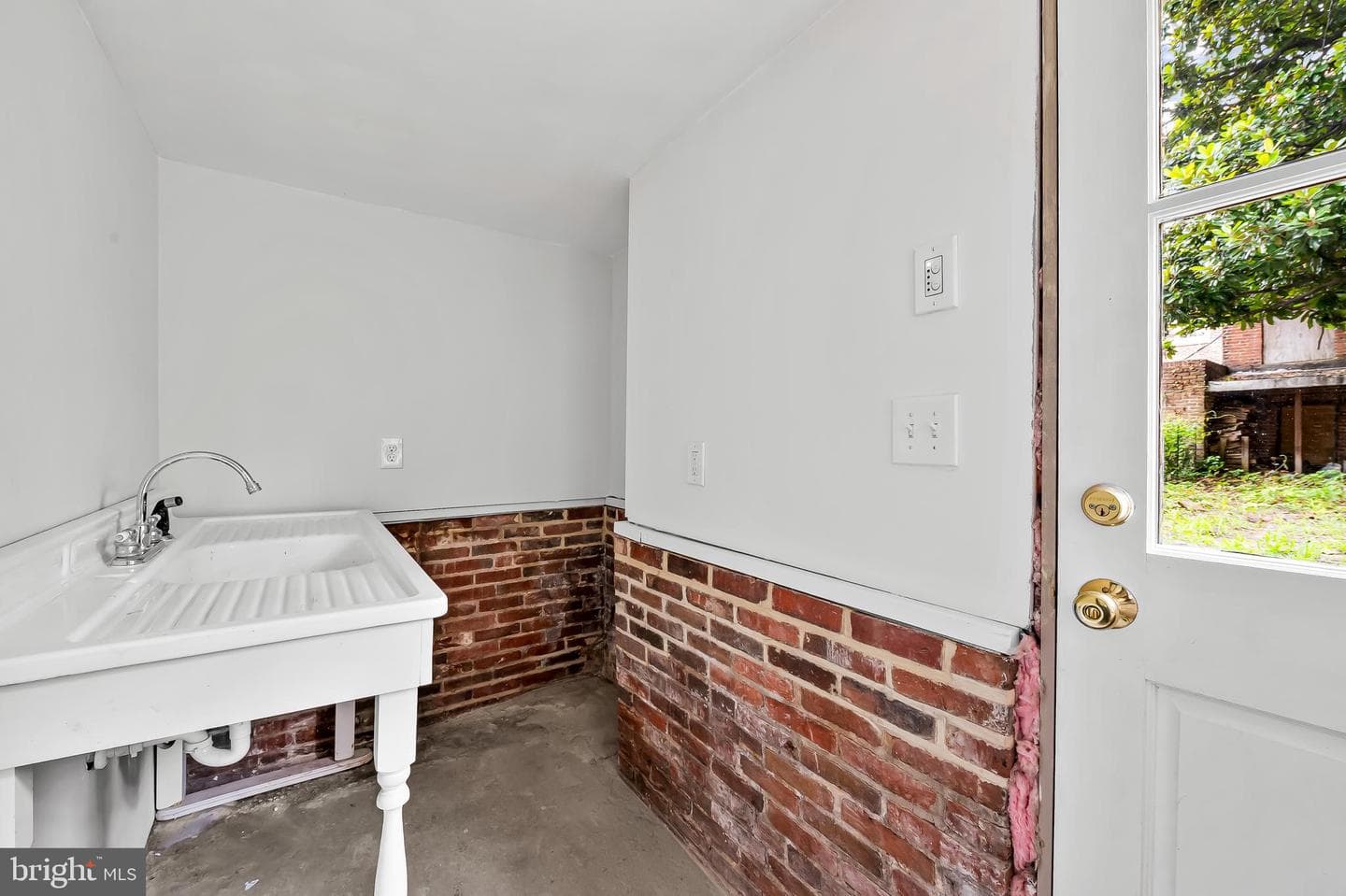 1431 Park Avenue photo 47