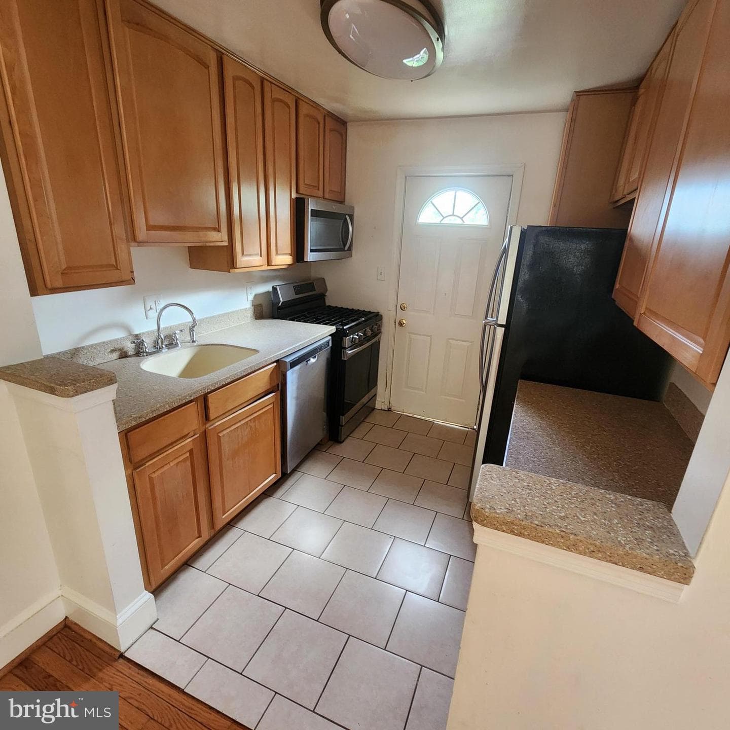 3035 Frisby Street photo 5