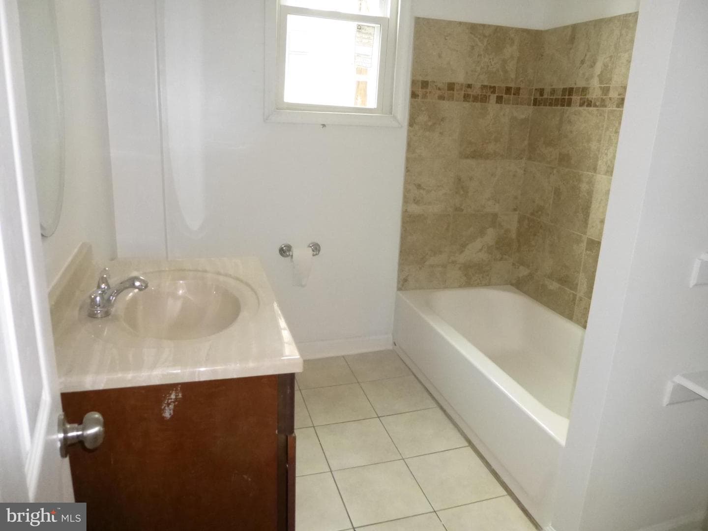 2140 Presstman St photo 8