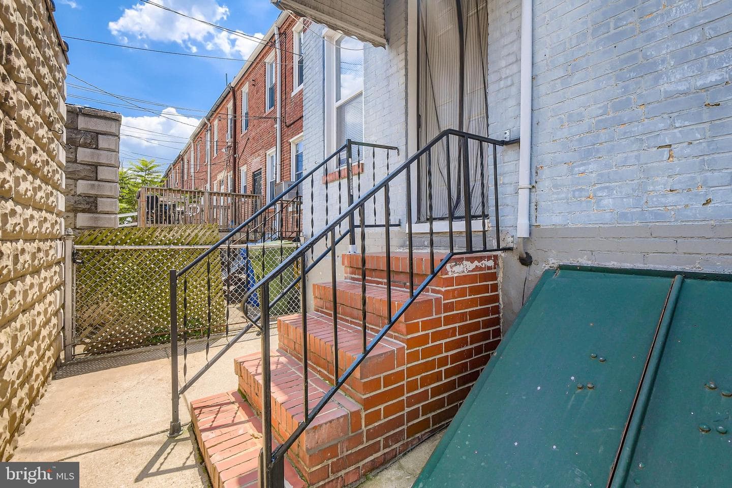 3300 Dudley Avenue photo 26