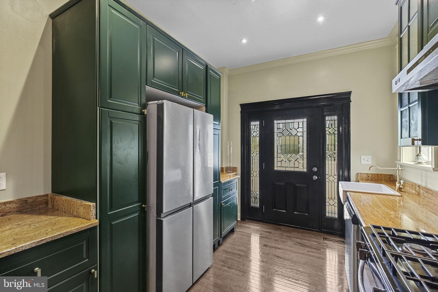 420 E Biddle Street photo 14