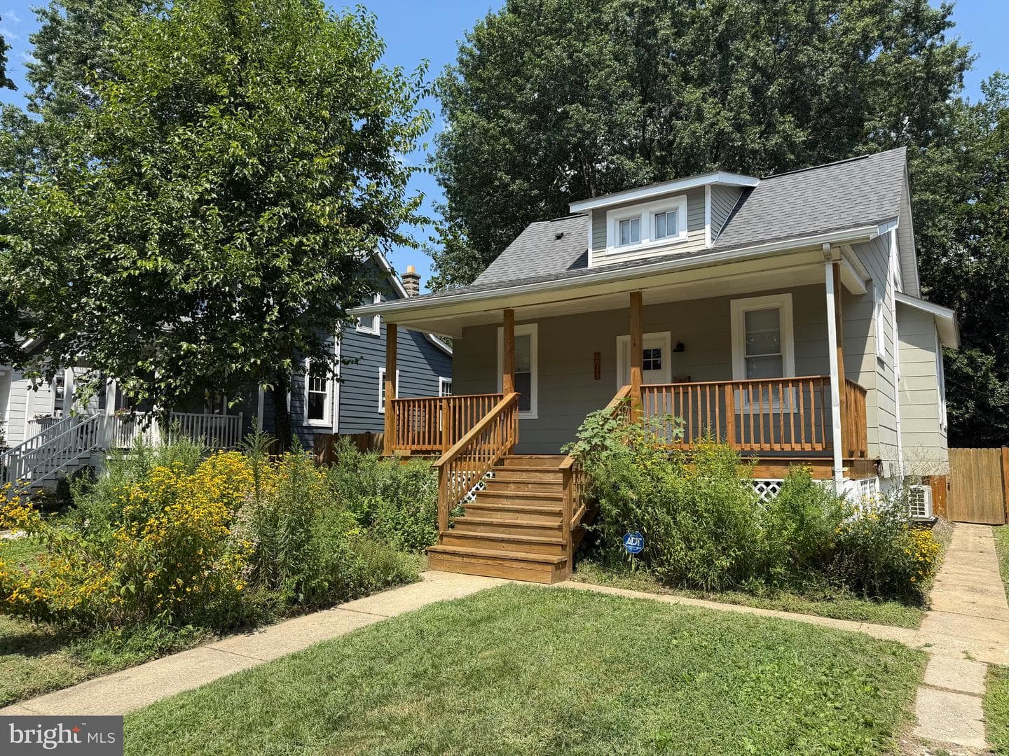 6013 Pinehurst Road photo 3