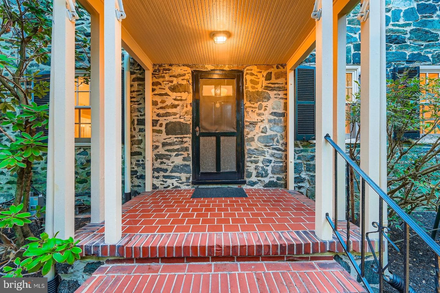 2436 Pickwick Road photo 3
