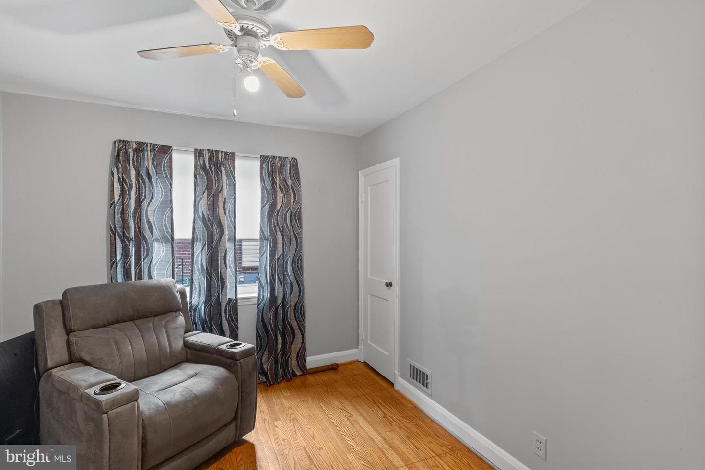 2705 Glen Avenue photo 8