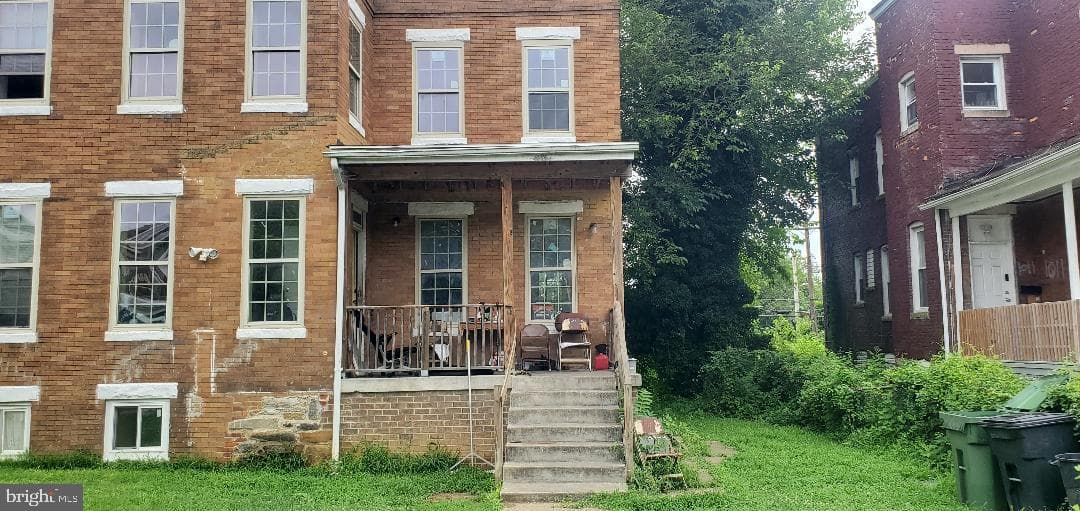 1013 Poplar Grove Street photo 1