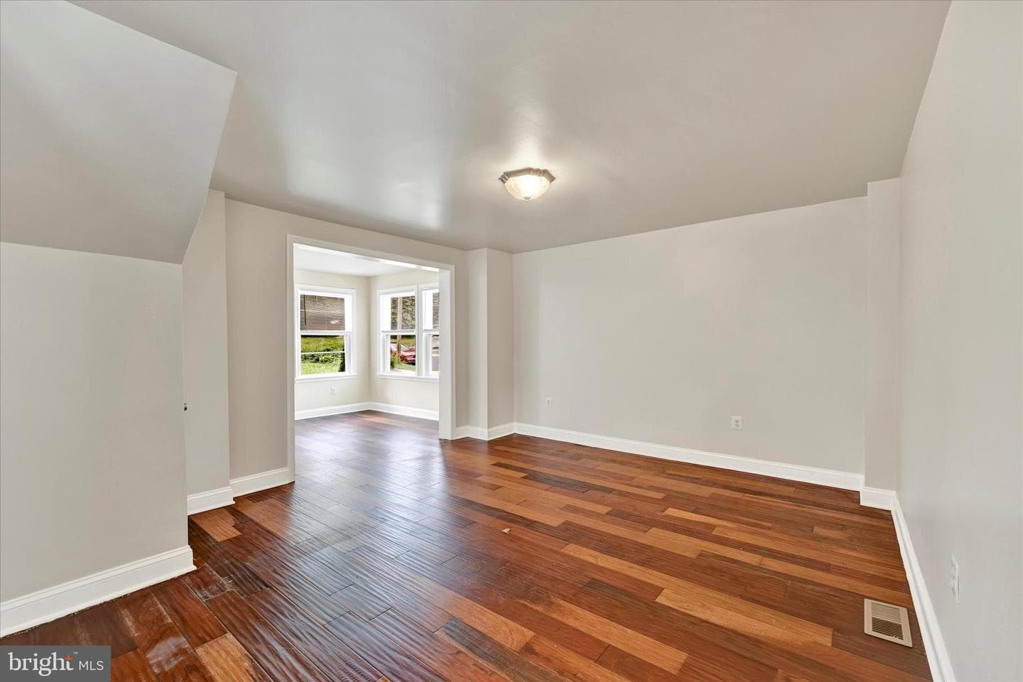3403 Keene Avenue photo 6
