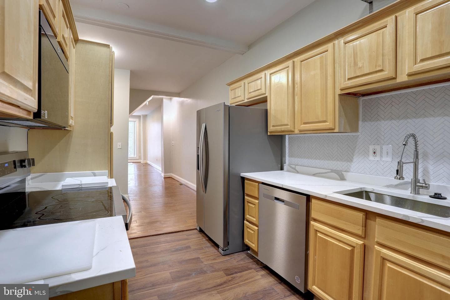 2321 Barclay Street photo 11