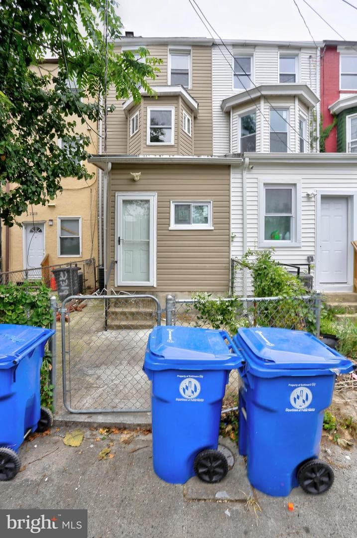 2321 Barclay Street photo 27