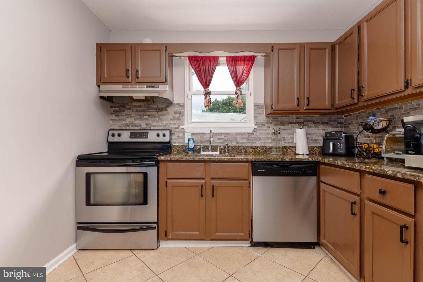 4017 Orchard Avenue photo 13