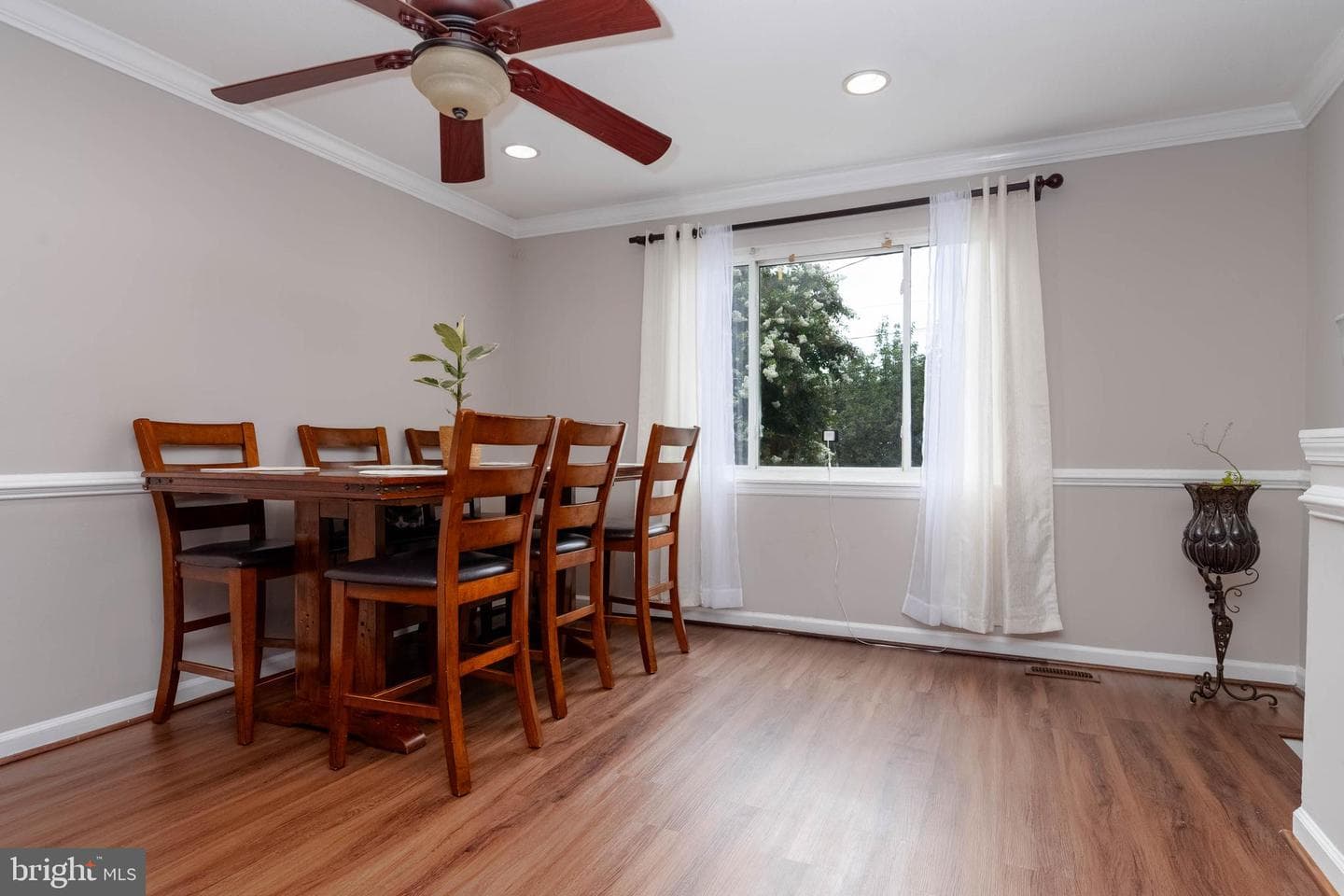 4017 Orchard Avenue photo 9