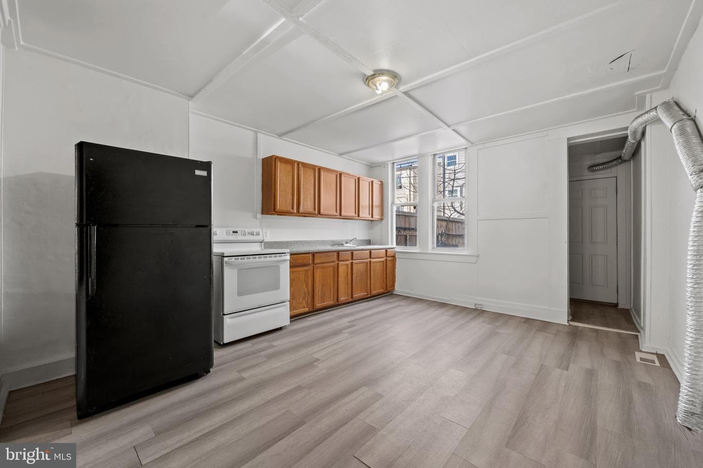220 N Luzerne Avenue photo 13