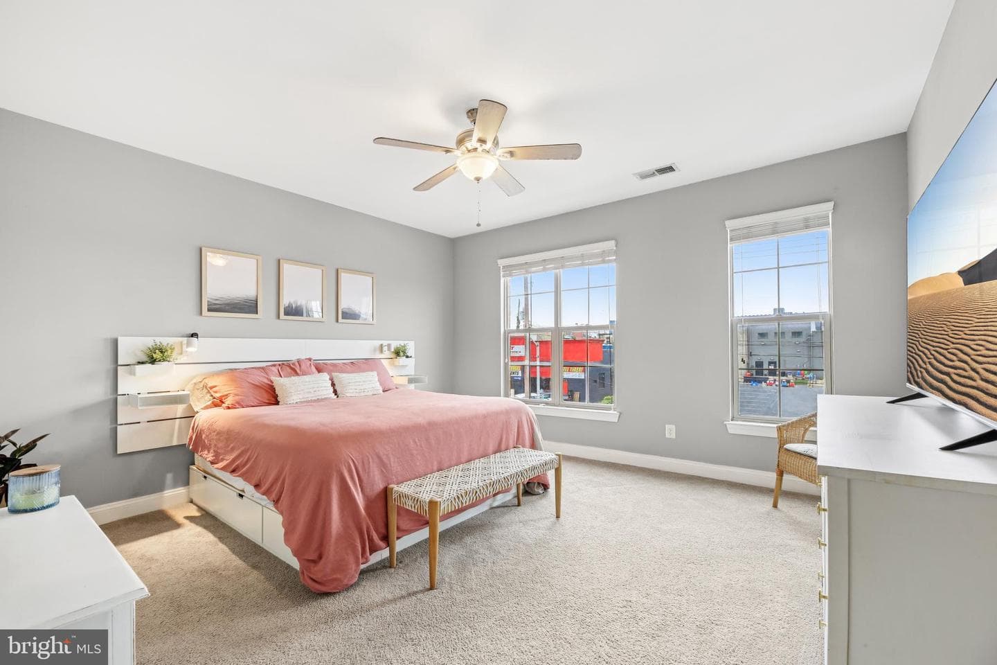 3905 Fleet Street photo 16