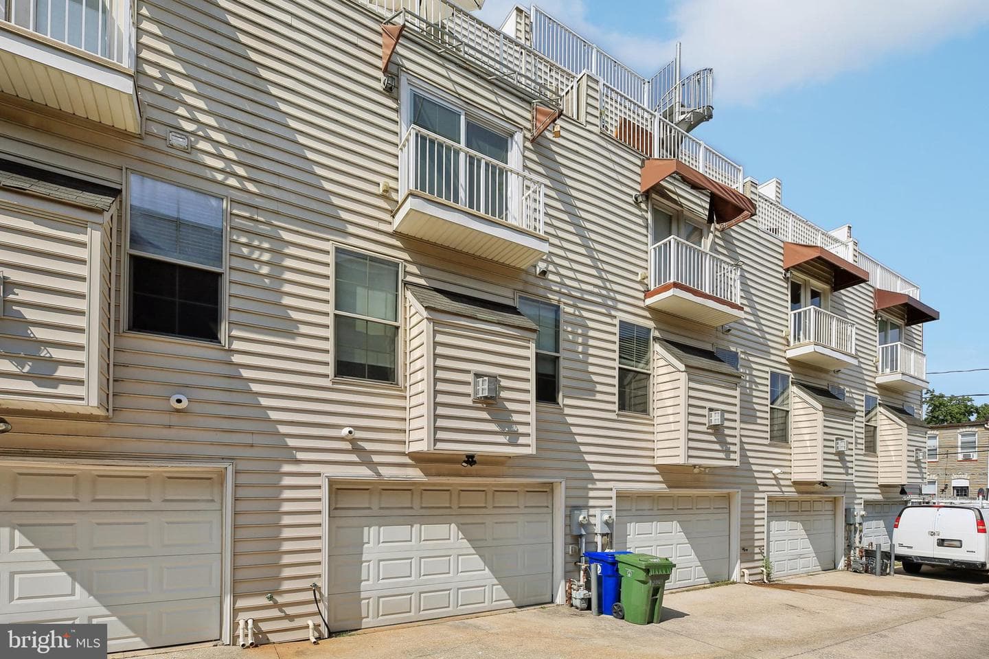 3905 Fleet Street photo 42