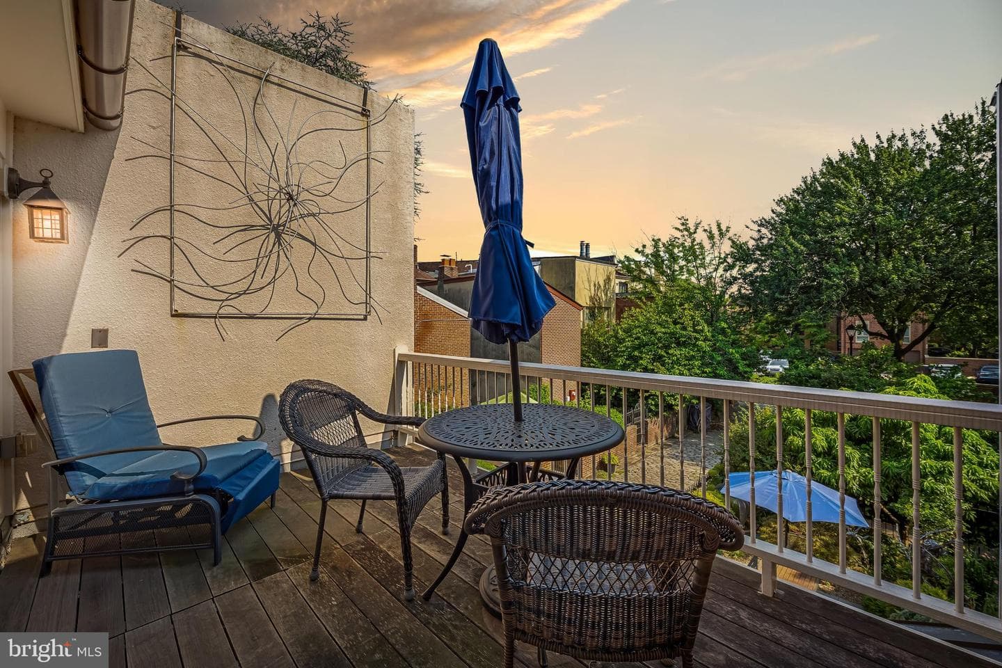 107 W Lee Street photo 45