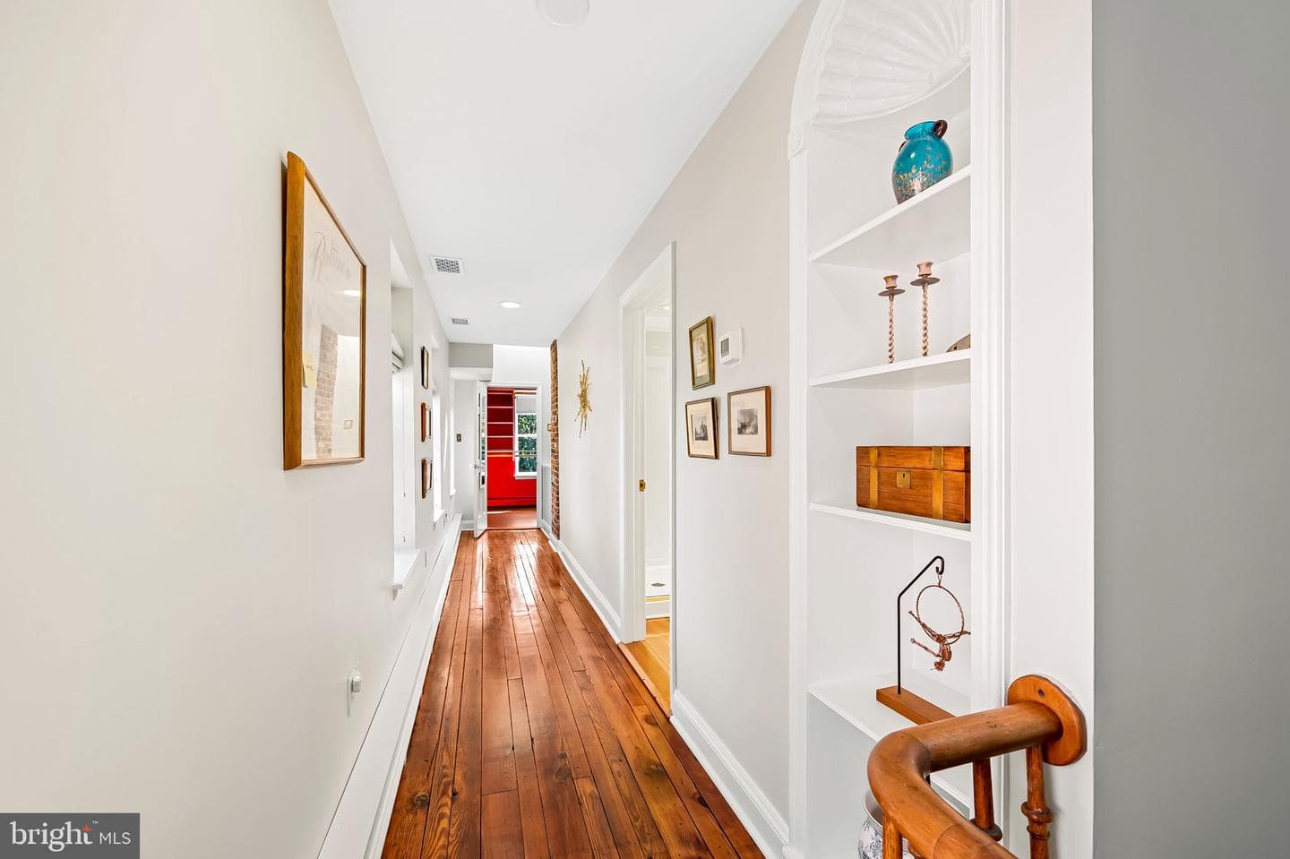 107 W Lee Street photo 56