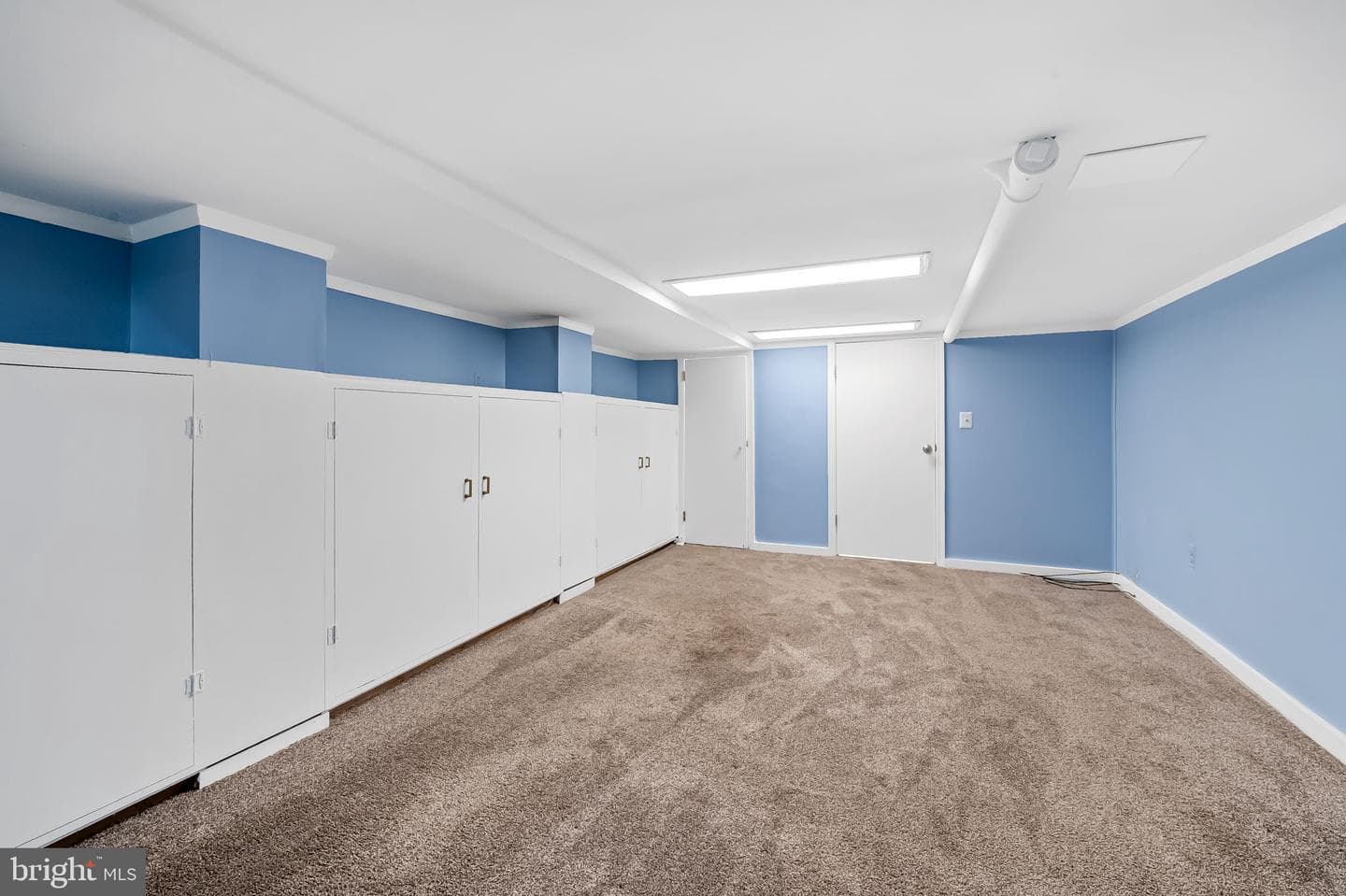 107 W Lee Street photo 66