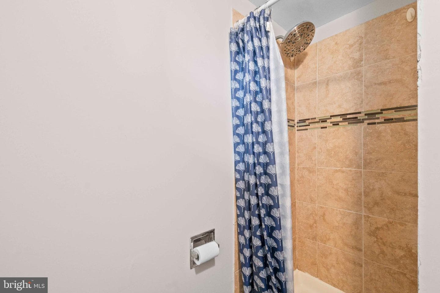 5711 Narcissus Avenue photo 26