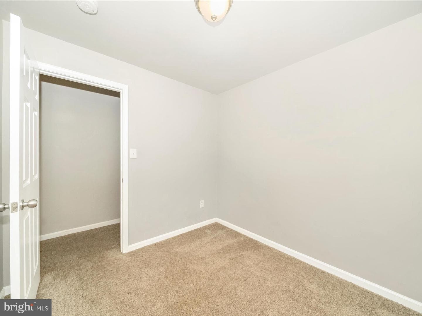 420 N Chester Street photo 29