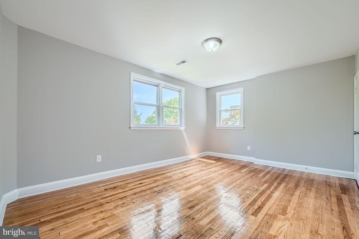 619 Harwood Avenue photo 15
