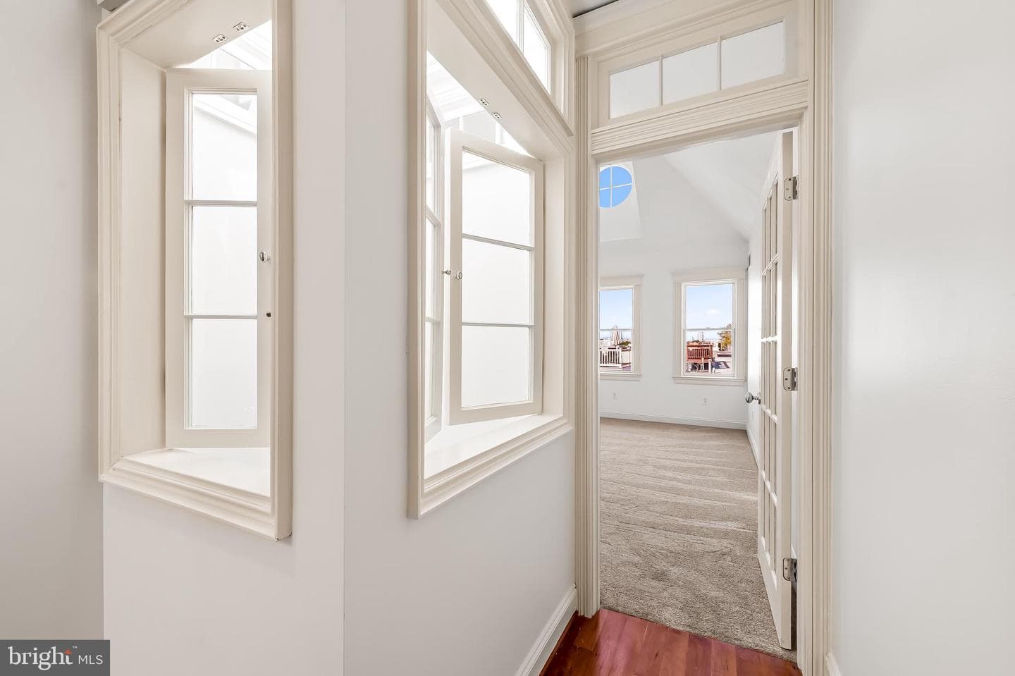 1114 S Clinton Street photo 35