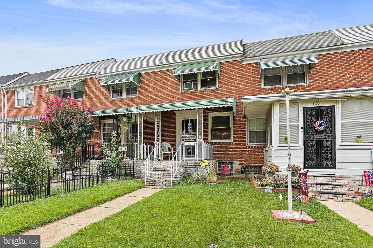 1108 Anglesea Street photo 1