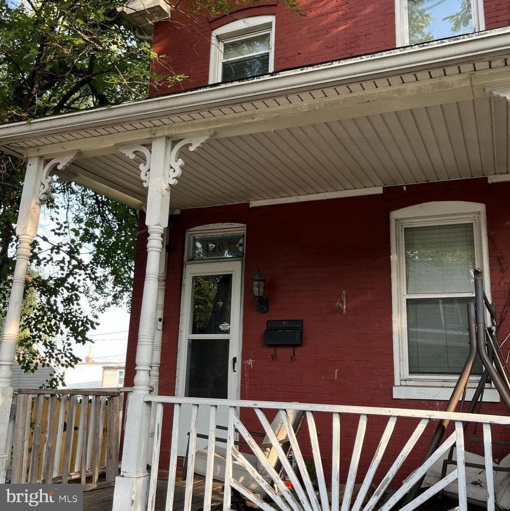 1503 Elmtree photo 1