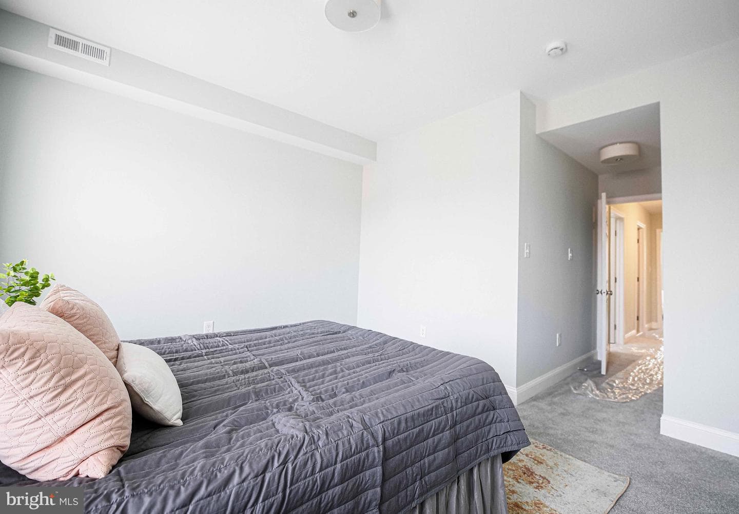 2407 Mcelderry Street photo 18