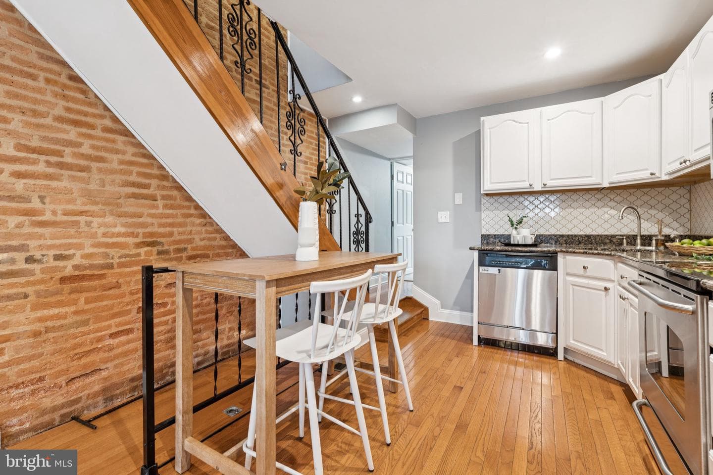 405 S Madeira Street S photo 8